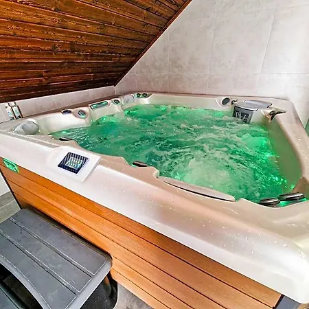 Hotel Gravelo - Jacuzzi Grodek Nad Dunajcem