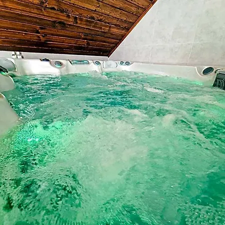 Hotel Gravelo - Jacuzzi Grodek Nad Dunajcem