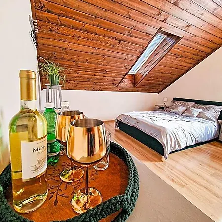 Gravelo - Jacuzzi Hotel